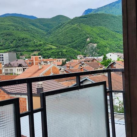 Lovely 1 Bedroom Within Walking Distance, Views Peć Exterior foto