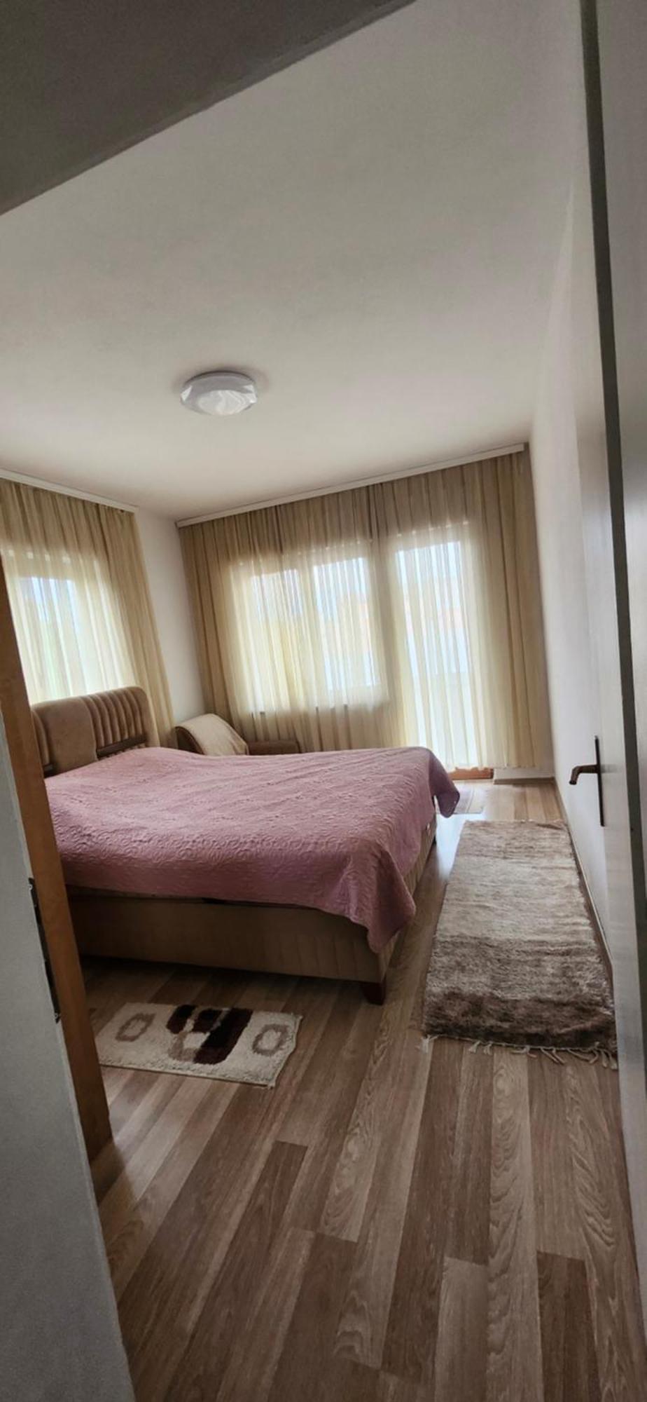 Lovely 1 Bedroom Within Walking Distance, Views Peć Exterior foto